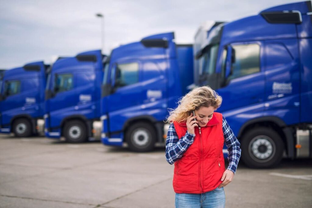 Female truck talking - logistics service provider in China